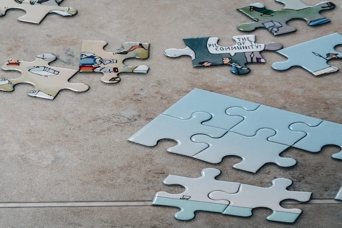 photo-1612611741189-a9b9eb01d515-1